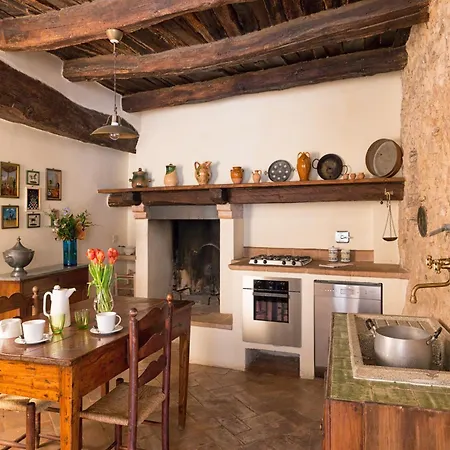 Scenic Stay In Spoleto 斯波莱托