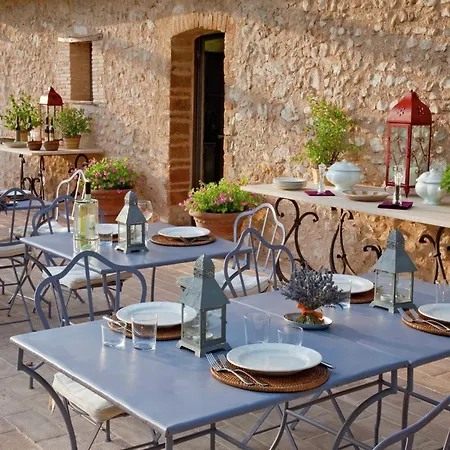 Scenic Stay In Spoleto 度假居