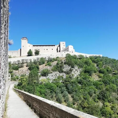 度假居 Scenic Stay In Spoleto 斯波莱托