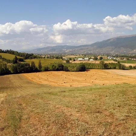 Scenic Stay In Spoleto 斯波莱托